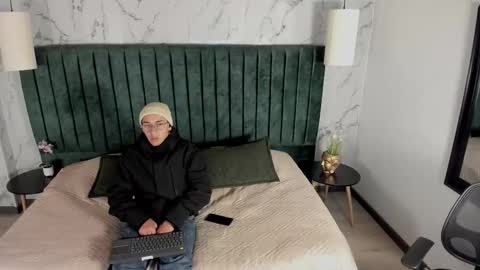 Andy Joy  online show from 11.11.25