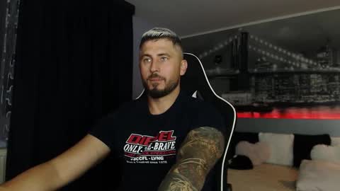 Magic Andy online show from 10.03.25