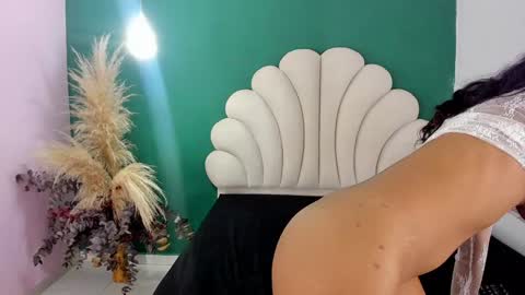 ANEE SAVAL online show from 12.19.24