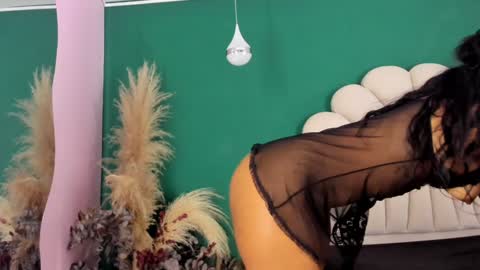 ANEE SAVAL online show from 01.18.25