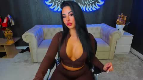 Anne online show from 10.03.25