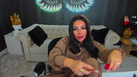 Anne online show from 12.16.25