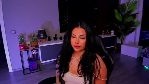 Anne online show from 04.21.26