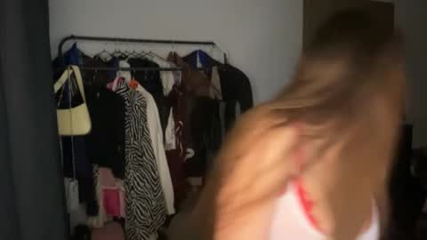 Snapshot of anetta_m chatting on 10.07.25 anetta_m online show from 10.07.25