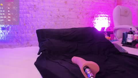 anette_cooper online show from 01.04.25