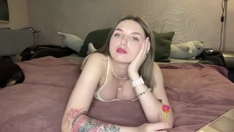 Sophie online show from 09.13.25