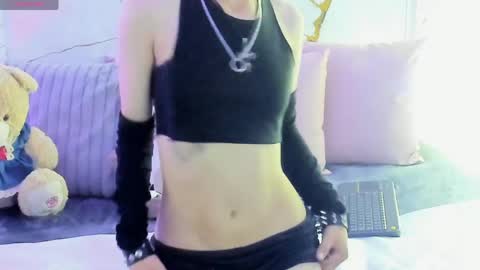 Snapshot of angeel_tay chatting on 06.08.26 angeel_tay online show from 06.08.26