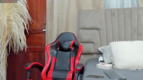 Angel online show from 10.02.25