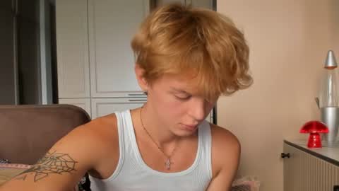 Snapshot of angel_andreww chatting on 06.16.26 angel_andreww online show from 06.16.26