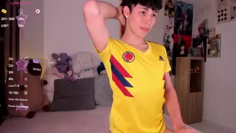 Angel   help me with 100 thumbs up online show from 06.17.26