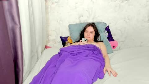 Snapshot of angel_doll585 chatting on 02.22.25 Fallen Angel online show from 02.22.25