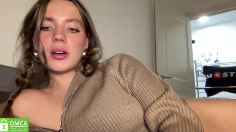 Snapshot of angel_from_sky chatting on 12.11.24 Greetings  Jess online show from 12.11.24