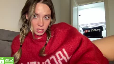 Snapshot of angel_from_sky chatting on 12.27.24 Greetings  Jess online show from 12.27.24