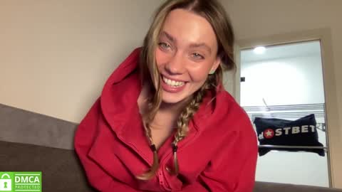 Snapshot of angel_from_sky chatting on 01.24.25 Greetings  Jess online show from 01.24.25