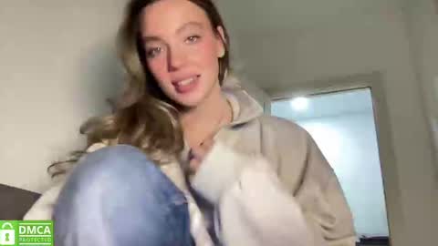 Snapshot of angel_from_sky chatting on 02.12.25 Greetings  Jess online show from 02.12.25