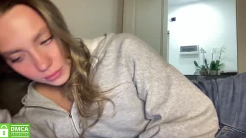 Snapshot of angel_from_sky chatting on 03.12.25 Greetings  Jess online show from 03.12.25