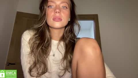Snapshot of angel_from_sky chatting on 10.06.25 Greetings  Jess online show from 10.06.25