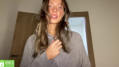 Snapshot of angel_from_sky chatting on 10.11.25 Greetings  Jess online show from 10.11.25