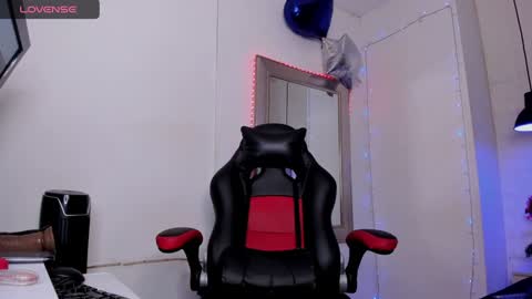 angel hardy online show from 01.18.25