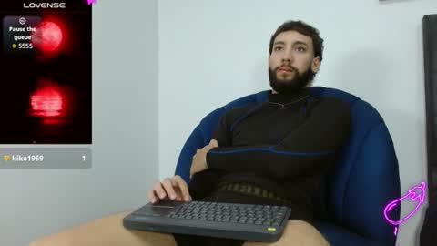 angel_kyrozz online show from 11.27.25