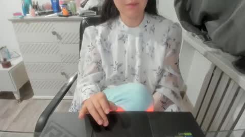 angel_lee__ online show from 01.04.25