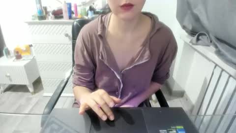 angel_lee__ online show from 01.14.25