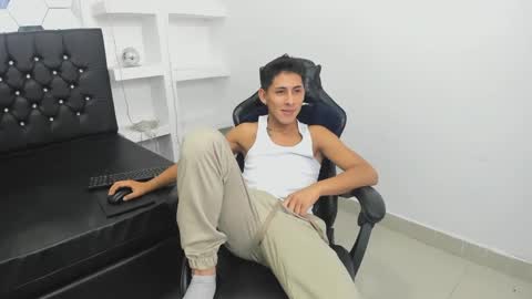 Angel Medina online show from 03.11.25