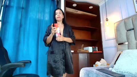 Nicolle  online show from 02.07.25