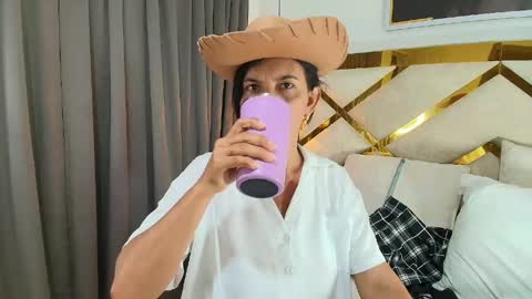 Nicolle  online show from 05.29.26