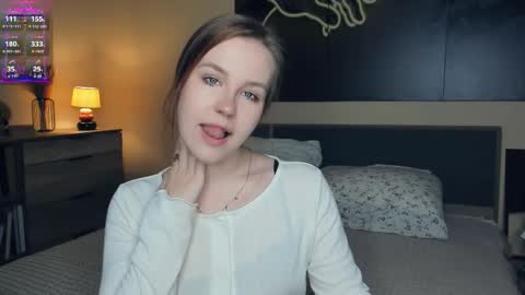 Snapshot of angel_to_burn chatting on 10.14.25 SofiaSofi online show from 10.14.25