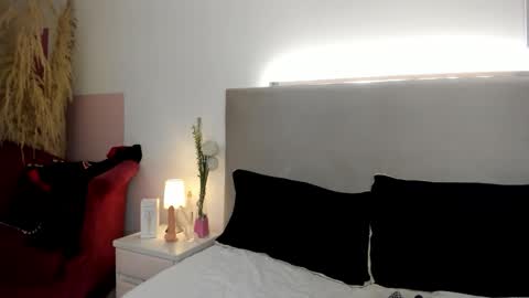 angel_velvet_ online show from 10.29.25