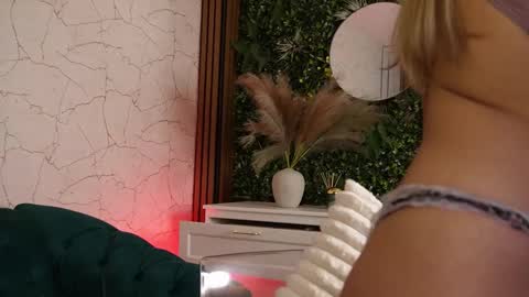 Anysia online show from 01.15.26