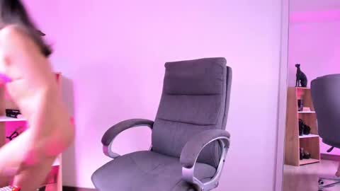 Snapshot of angela_bonetti chatting on 10.09.25 Angela Bonetti online show from 10.09.25