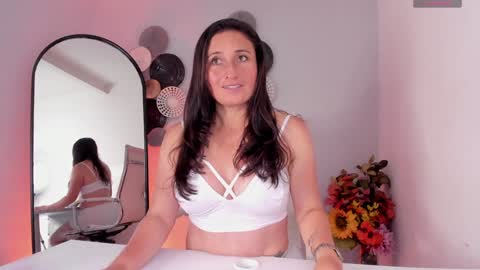 Ange online show from 01.05.25