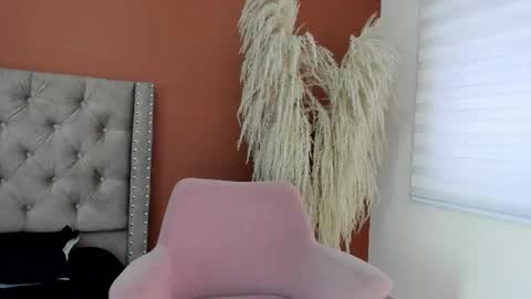 Ange online show from 10.30.25