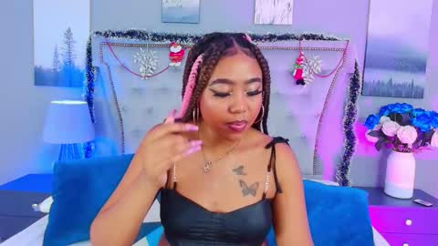 Angela Roberts online show from 12.22.25