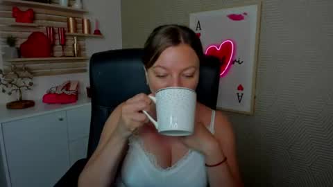 Angela online show from 06.26.26