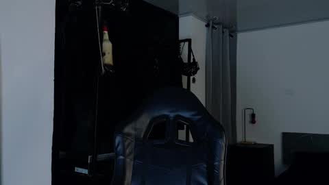 Snapshot of angelabl0odborne chatting on 02.20.26 Angela help me reach 100 thumbs up online show from 02.20.26