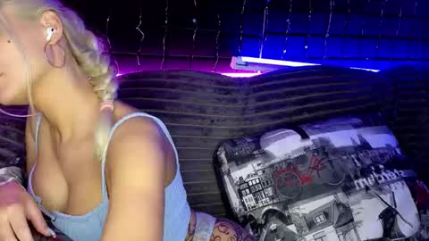 AngelaLaCherry online show from 03.17.26