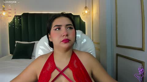 Snapshot of angelaluxi chatting on 12.30.24 Angela online show from 12.30.24