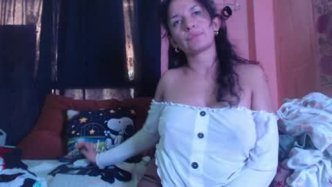 Angela online show from 04.21.26