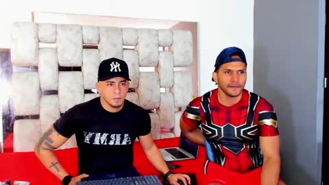 Angel And Cris online show from 09.11.25
