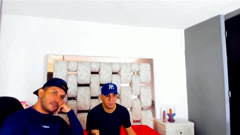 Angel And Cris online show from 09.15.25