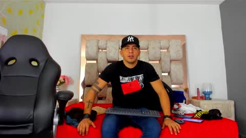 Angel And Cris online show from 09.17.25