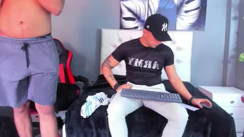 Angel And Cris online show from 09.27.25