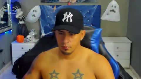 Angel And Cris online show from 10.27.25