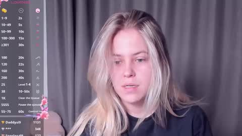 Darsi Anty online show from 10.13.25