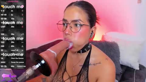 Angela Ricci online show from 12.19.25