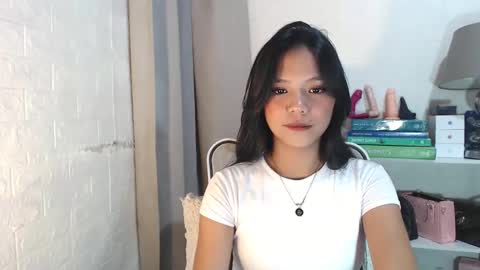 Angelax online show from 01.05.25