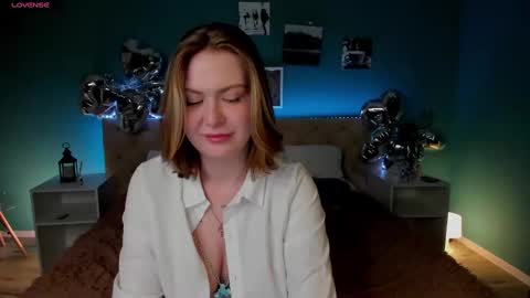 angelawallace online show from 02.12.25